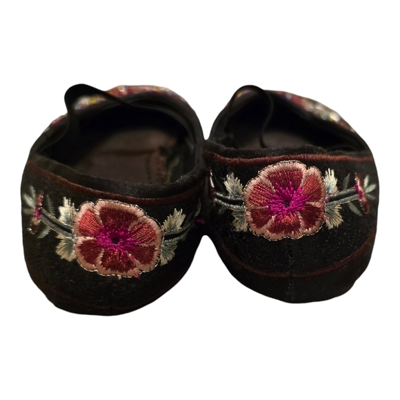 Toddler Girls Embroidered Mary Janes - Picture 2 of 3